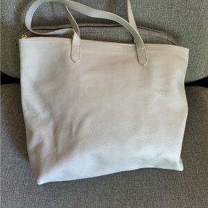 Cuyana zippered tote